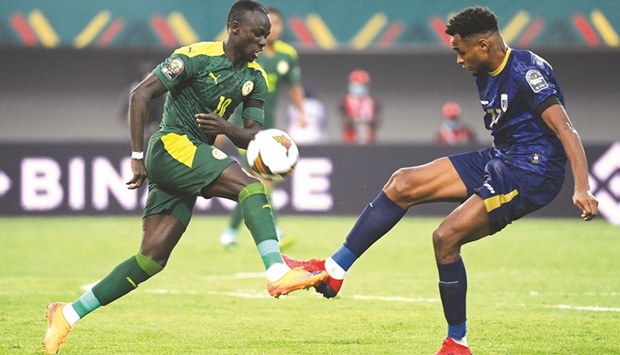 Senegalu2019s forward Sadio Mane (left) is challenged by Cape Verdeu2019s defender Steven Fortes during the Africa Cup of Nations match at the Stade de Kouekong in Bafoussam yesterday. (AFP)