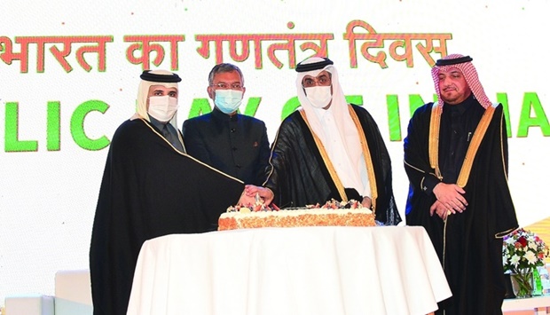 HE Dr Ali bin Saeed bin Smaikh al-Marri and HE Abdullah bin Abdulaziz bin Turki al-Subaie cutting the ceremonial cake along with Dr Deepak Mittal HE Ibrahim Yousif Abdullah Fakhro looks on. PICTURE: Shaji Kayamkulam