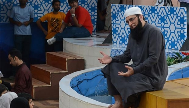 Pakistani television show host Junaid Jamshed presents an Islamic quiz show Shan-e-Ramadan in Karachi in this 2013 file photo.