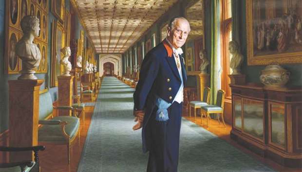 Buckingham Palace yesterday released a new portrait of Prince Philip, painted by Australian-born artist Ralph Heimans in the year that Queen Elizabethu2019s husband announced his retirement from active public life.