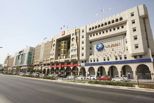 A view of the Grand Hamad street that hosts Islamic as well as conventional banks and financial institutions in Doha (file). The global Islamic finance industry reflected improved performance in 2017, extended its global footprint and, particularly in the GCC nations, was able to adapt to changing economic conditions caused by volatile oil prices and diplomatic issues in the region, according to an IFDI report. PICTURE: Nasar TK