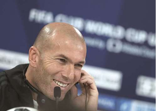 Real Madridu2019s French coach Zinedine Zidane attends a press conference on the eve of their FIFA Club World Cup semi-final match against UAEu2019s Al Jazira in Abu Dhabi yesterday.