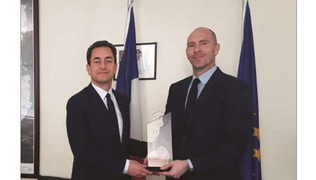 Eric Chevallier with Professor Dr Nils Plambeck.