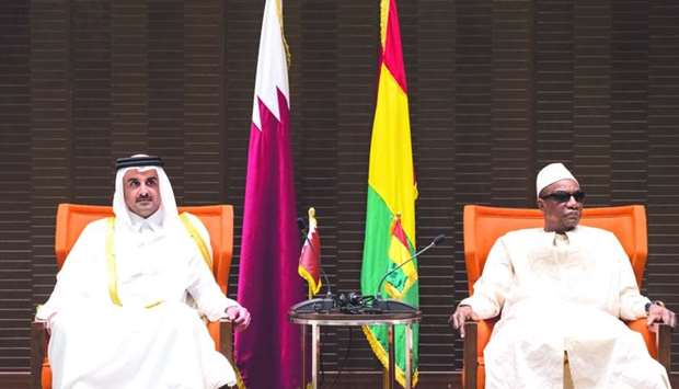 His Highness the Emir Sheikh Tamim bin Hamad al-Thani holding talks with President of Guinea Alpha Conde.