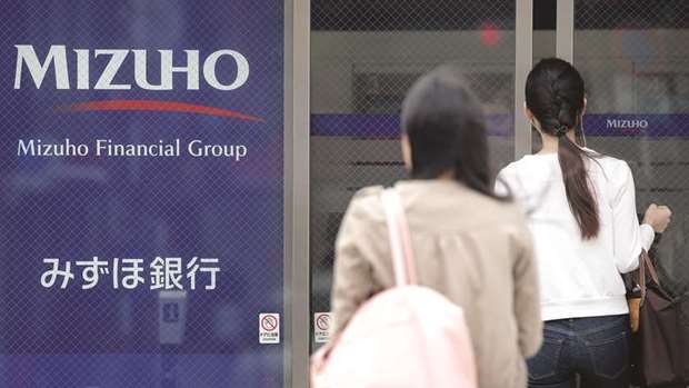 As Japanese banks, including Mizuho Financial Group, grow nervous about the countryu2019s soaring property market, investors are turning increasingly to yield-hungry insurers and leasing companies for alternative sources of funding for their commercial real estate holdings, according to sources.