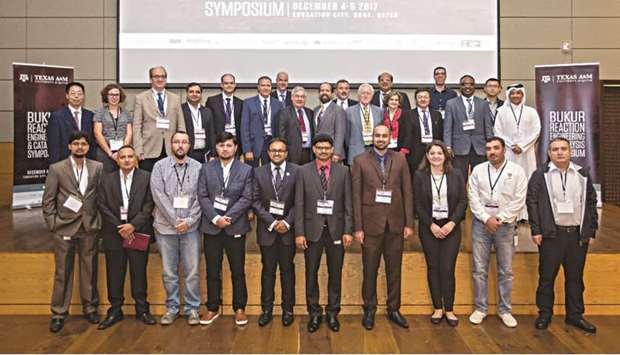 Participants of the symposium in a group photo.