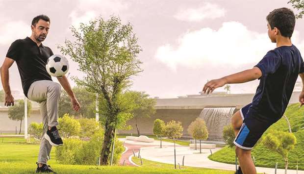 Qatar Airways has launched a creative campaign with football legend Xavi playing the AR game.