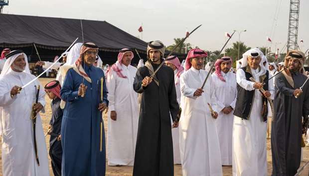 Personal Representative of the Amir participates in Arda at Amiri Diwan Yard