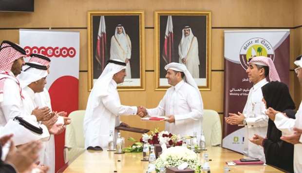 HE Sheikh Abdulla and HE Dr al-Hammadi at the agreement signing. Ooredoo has announced a digital transformation partnership with the Ministry of Education and Higher Education to enable Qatar National Vision 2030u2019s education innovation and the knowledge-based economy.