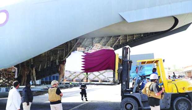 Aid materials being unloaded from Qatari aircraft at Mogadishu