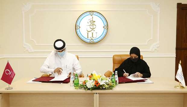 The agreement was signed by Faisal Rashid Al-Fahida, Assistant CEO for the Programs and Community Development Sector at Qatar Charity, and Sheikha Abdul Raziq Marafie, Vice President for Financial and Administrative Affairs, Lusail University