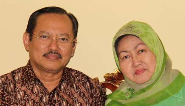 Senior Indonesian doctor Sardjono Utomo and his wife, who died from coronavirus disease (Covid-19) after they were turned away from hospitals in Surabaya