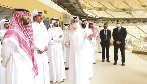 During the visit, the Amir and the Saudi crown prince were briefed on the main characteristics of Lusail stadium in terms of its architecture, capacity, use of the latest technology, and the international standards used in its design.