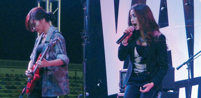 Nicole Asensio, General Lunau2019s lead singer