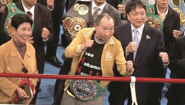 Hakamada, having been recently released after spending 48 years in prison, back to boxing.