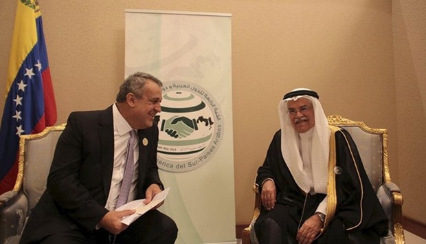 Venezuela's Oil Minister Eulogio Del Pino (L) and Saudi Arabia's Oil Minister talk during a bilateral meeting at the Summit of South American-Arab Countries in Riyadh. (File Picture). Reuters