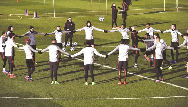 Paris Saint-Germainu2019s players attend a training session yesterday in Saint-Germain-en-Laye, west of Paris, on the eve of the clubu2019s champions league match against FC Barcelona.