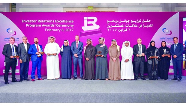 Recipients of the Qatar Stock Exchangeu2019s u2018Investor Relations Excellence Awardsu2019.