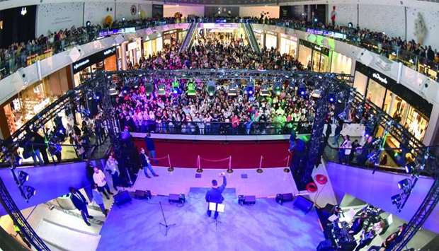 Crowds enjoying the Ramy Ayach concert at Doha Festival City.rnrn