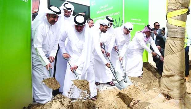 HE the Minister of Municipality and Environment Mohamed bin Abdullah al-Rumaihi, along with Hassan al-Thawadi, Dr Saad bin Ahmed al-Mohannadi and other Ashghal and SC officials, leads a formal tree planting ceremony at the SC Tree Nursery inauguration. PICTURES: Shaji Kayamkulam