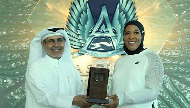 Ibtihaj Mohamed during her visit to Aspire Academy.rnrn