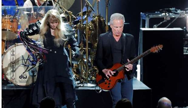 Honorees Stevie Nicks and Lindsey Buckingham perform during the 2018 MusiCares Person of the Year show honoring Fleetwood Mac at Radio City Music Hall in Manhattan, New York, U.S., January 26, 2018. Reuters