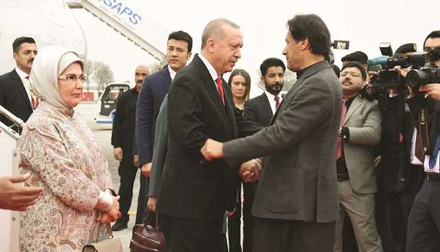 Prime Minister Khan receiving Erdogan on the Turkish presidentu2019s arrival in Islamabad.