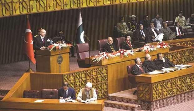 Erdogan addressing the joint session of parliament in Islamabad.