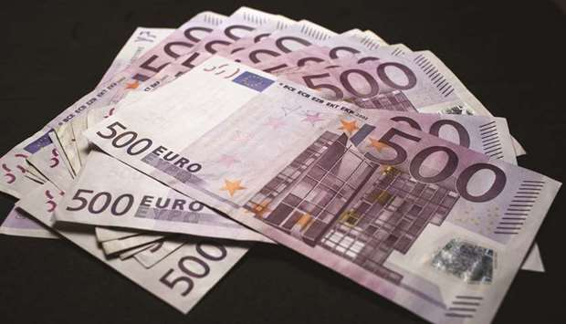 The euro is extending its worst annual start since 2015 as the coronavirus scare highlights its deep vulnerability to wider market shocks