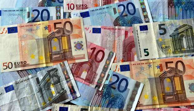 The euro struggled near 3-year lows yesterday as investors worried about weakening growth in the region, while Chinese efforts to limit the damage from a coronavirus outbreak appeared to calm markets, with the yuan and Australian dollar supported
