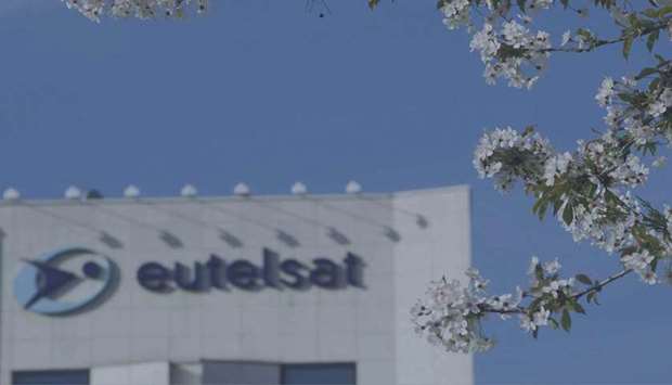 Eutelsat dropped out of a lobbying alliance with Intelsat SA and SES SA. It has proposed to the US Federal Communications Commission a payout that would be a fraction of what its erstwhile partners are seeking u2014 forfeiting a jackpot that has tantalised investors and sent shares on a boom-and-bust trip over two years.