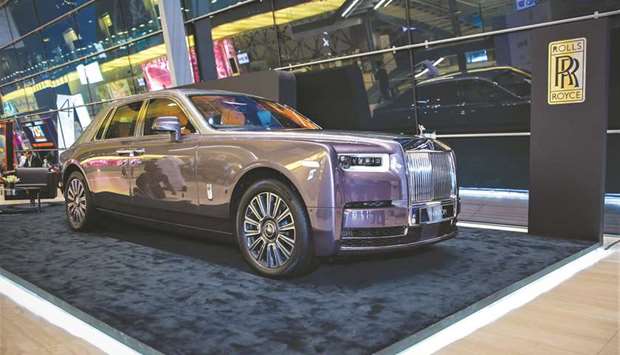 The Rolls-Royce Phantom.