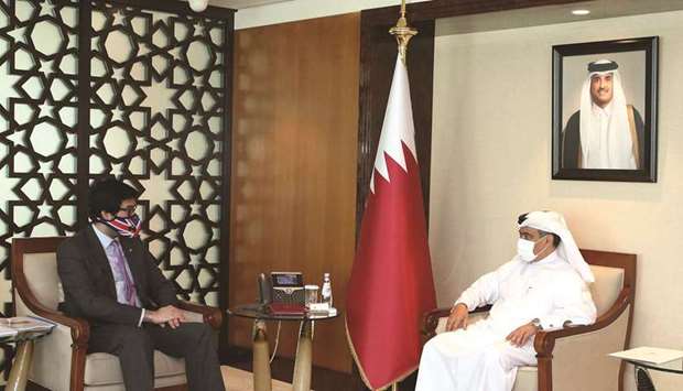 HE the Minister of Commerce and Industry Ali bin Ahmed al-Kuwari meets with UK Minister for International Trade Ranil Jayawardena in Doha on Monday. A senior delegation is accompanying Jayawardena on his current visit to Qatar.