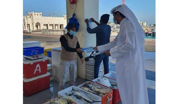 Field tour of Ruwais Port to educate fishermenrnrn