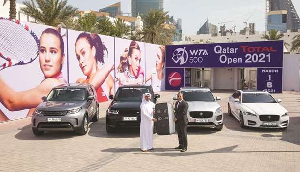 Qatar Total Open Tournament Director Saad al-Mohannadi (left) and Alfardan Premier Motors General Ma