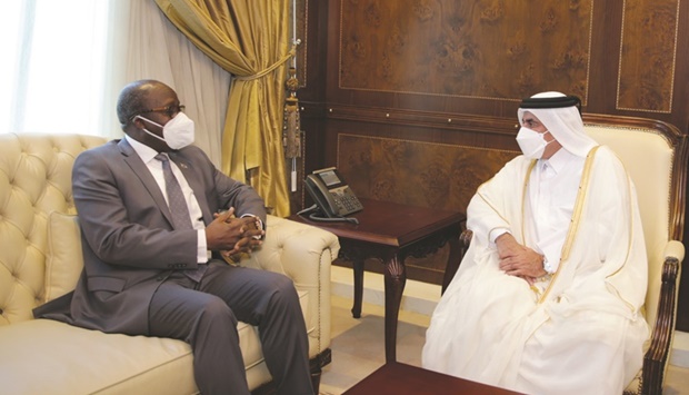 During the meeting, they reviewed bilateral relations between Qatar and Congo in the fields of transport services, ports and civil aviation, and ways to enhance them.