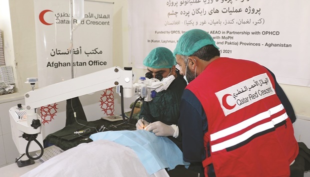 Patients in remote areas of Afghanistan benefit from QRCS' eye treatment project.