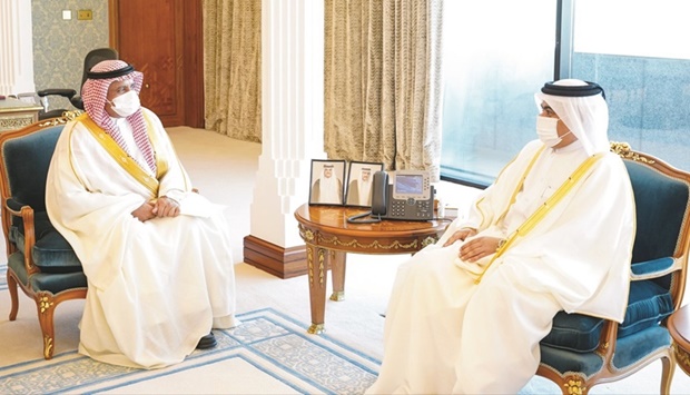 During the meeting, bilateral relations were reviewed, aspects of co-operation and a number of issues of common interest including the most important economic and investment developments and ways to enhance them were discussed.
