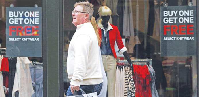 US retail sales rose less than expected in June, the latest sign of a slowdown in economic growth.