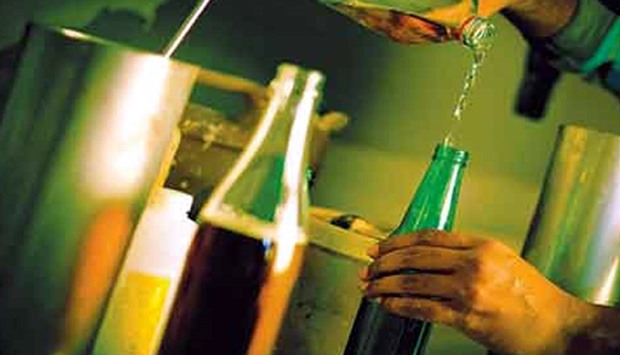 Pakistan tainted liquor death rises