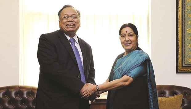 Indiau2019s External Affairs Minister Sushma Swaraj and her Bangladeshi counterpart Abul Hassan Mahmud Ali shaking hands during a meeting in New Delhi yesterday.