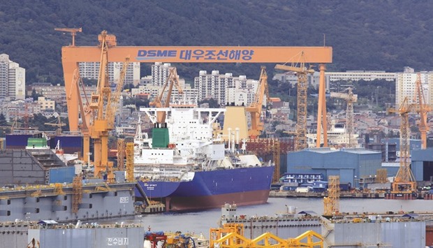 Daewoo Shipbuilding & Marine Engineering, set to report its 2016 earnings mid-March, is poised for a fourth consecutive annual loss, perhaps 46.4bn won ($41mn), according to a survey by Bloomberg