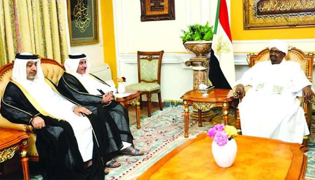 MoTC minister meets Sudanese president