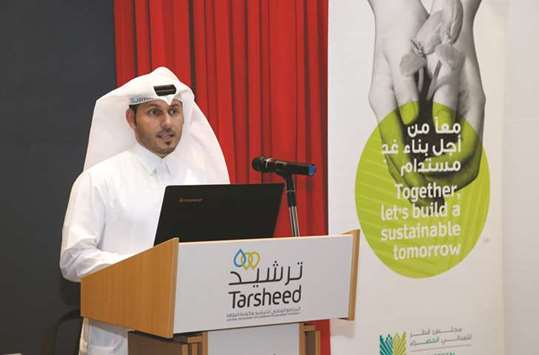 Meshal al-Shamari speaking at the seminar.