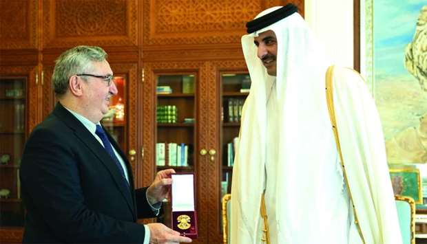 Amir honouring envoy of  Turkey