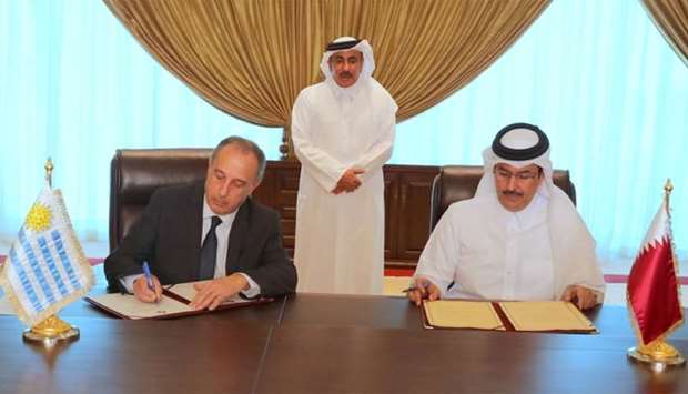 HE the Minister of Transport and Communications Jassim Seif Ahmed al-Sulaiti attended the ,final signing, of an 'open skies air services agreement' between Qatar and Uruguay.