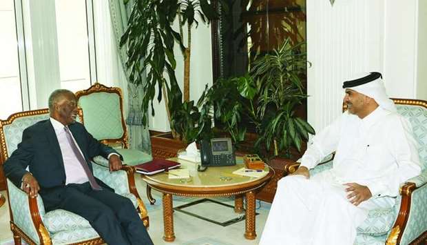 PM meets African Union chiefrnrn