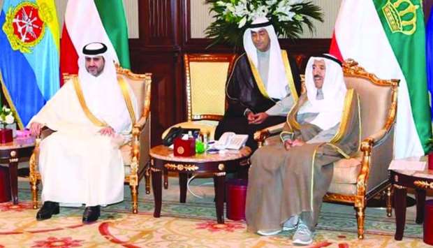 Kuwaiti Amir meets State Audit Bureau chiefrnrn