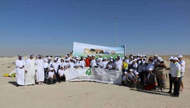 ENTHUSIASTS: As many as 50 volunteers of DEAP collected about 800kg  of trash during the recent beach cleanup drive.