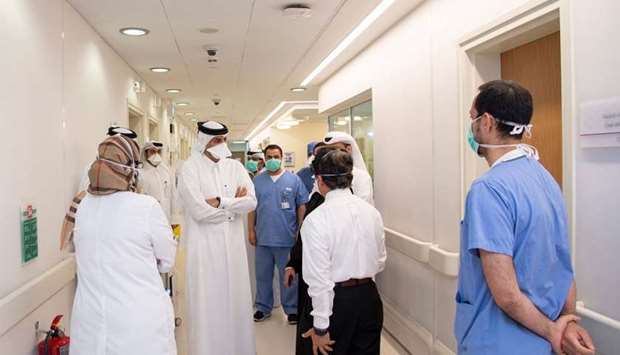 Prime Minister visits HMC Communicable Disease Center